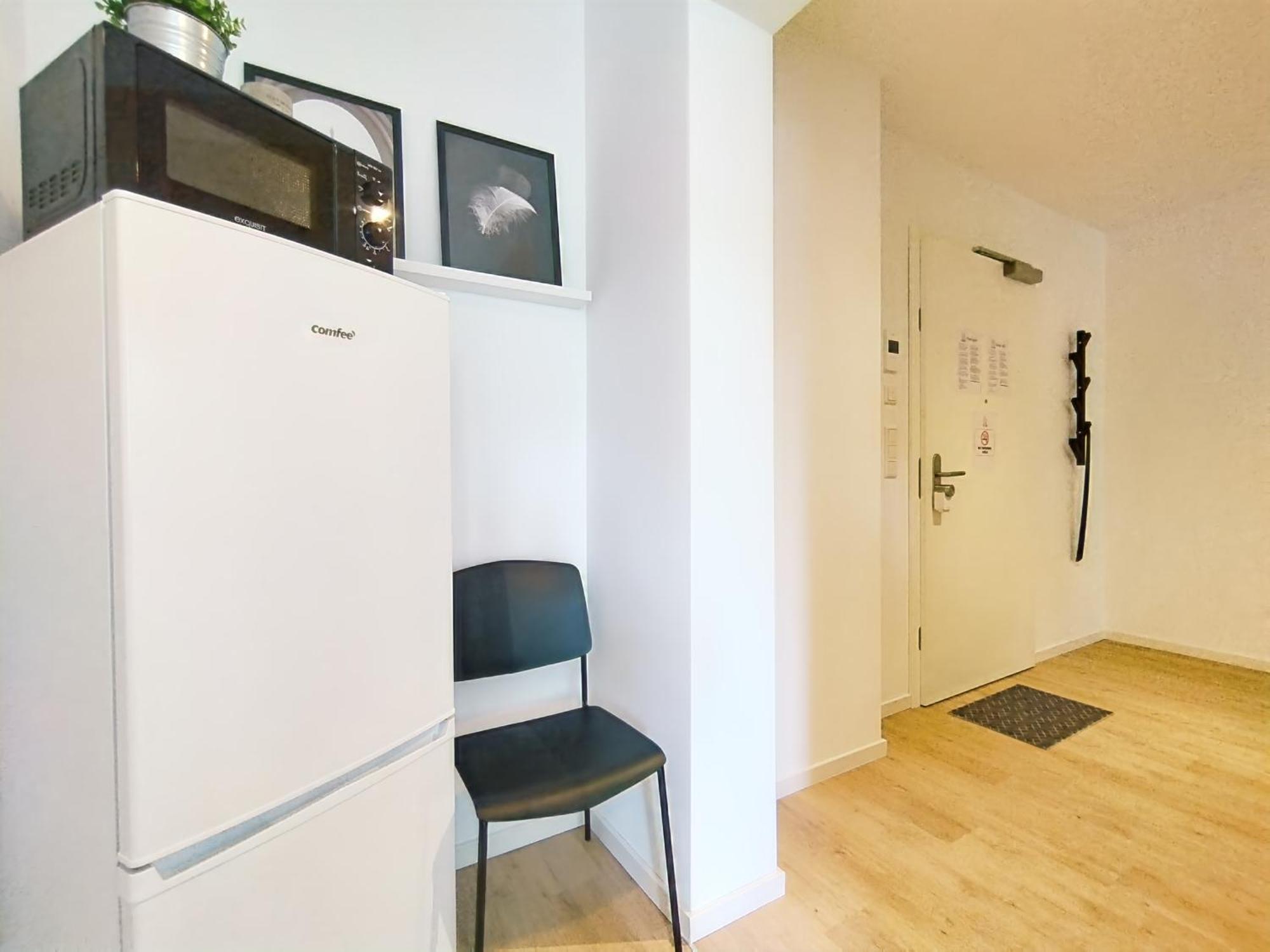 Bright Apartment Fuer Bis Zu 5 Erlangen Exterior foto